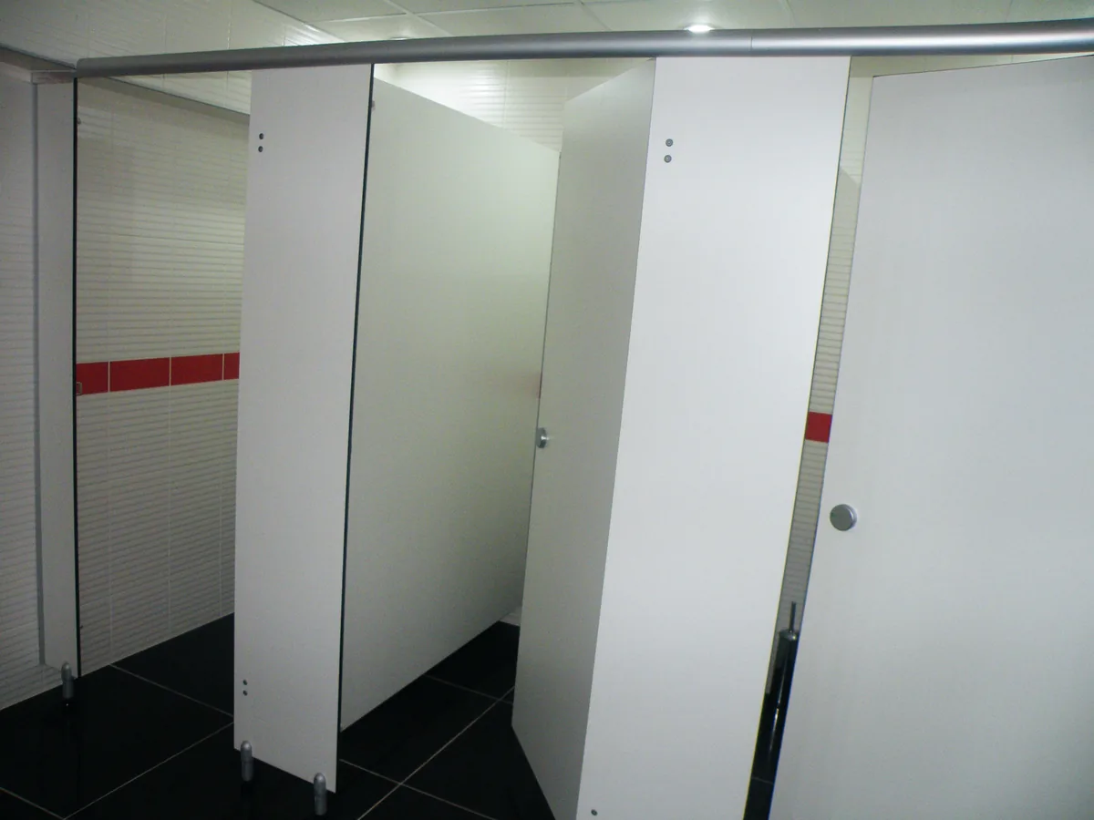 Compact kabin ve hijyenik bölme uygulaması